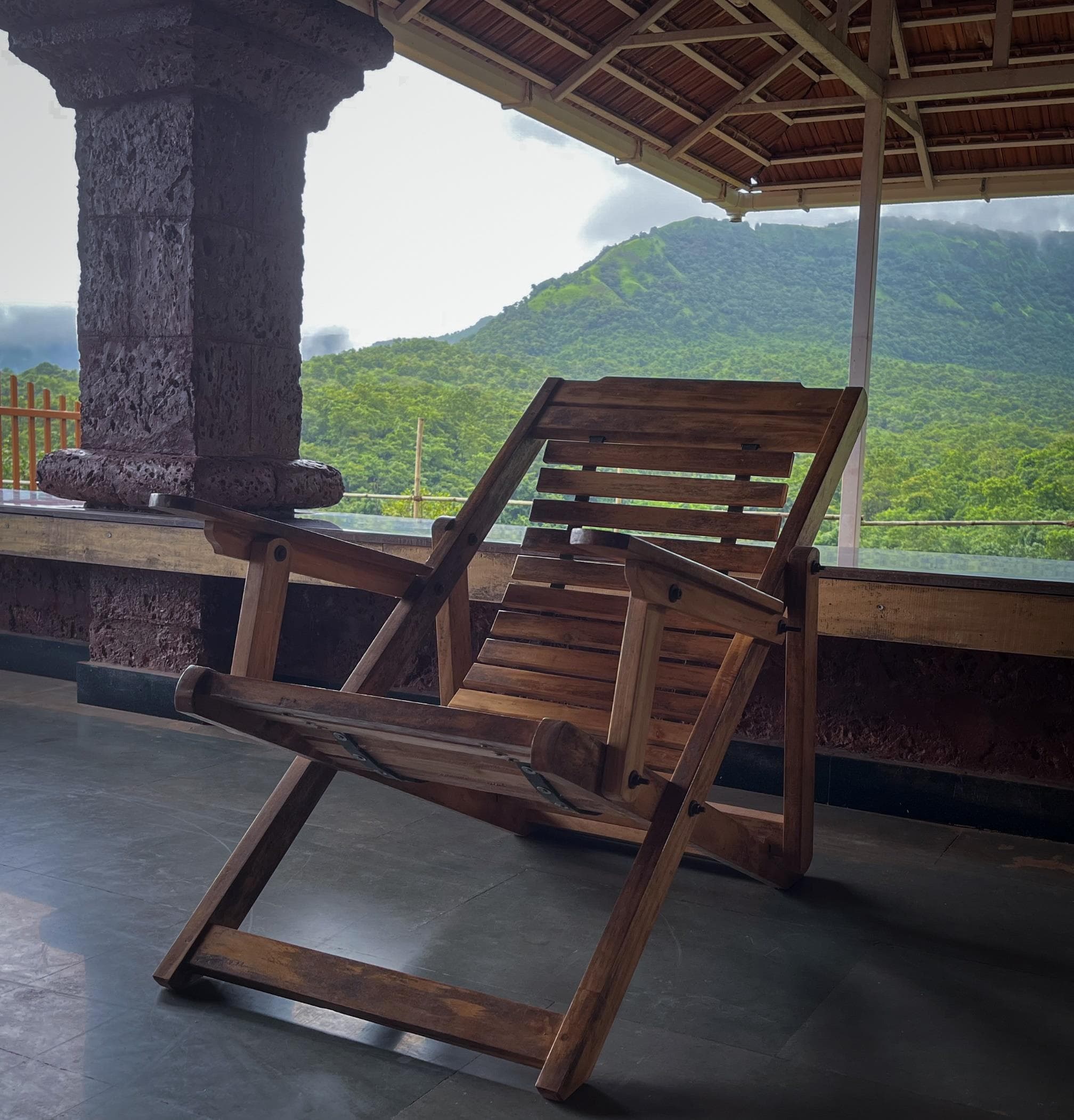 Peaceful setting for digital detox